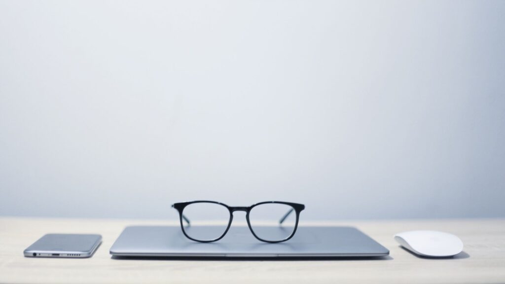 Apple glasses